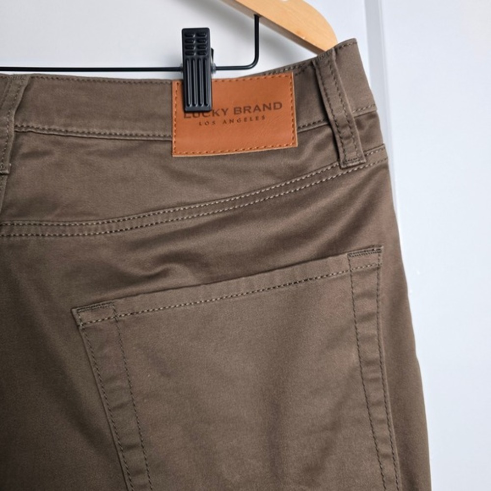 🆕️ NWT- Lucky Brand Slim Fit Brown Cotton Blend Chinos Pants Mens Size 30x30 - Picture 8 of 16